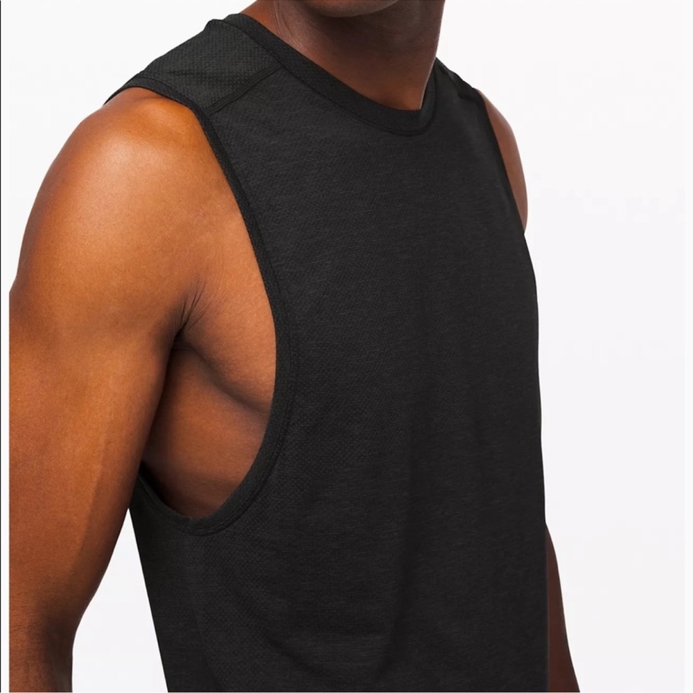 Lululemon men’s metal tech sleeveless